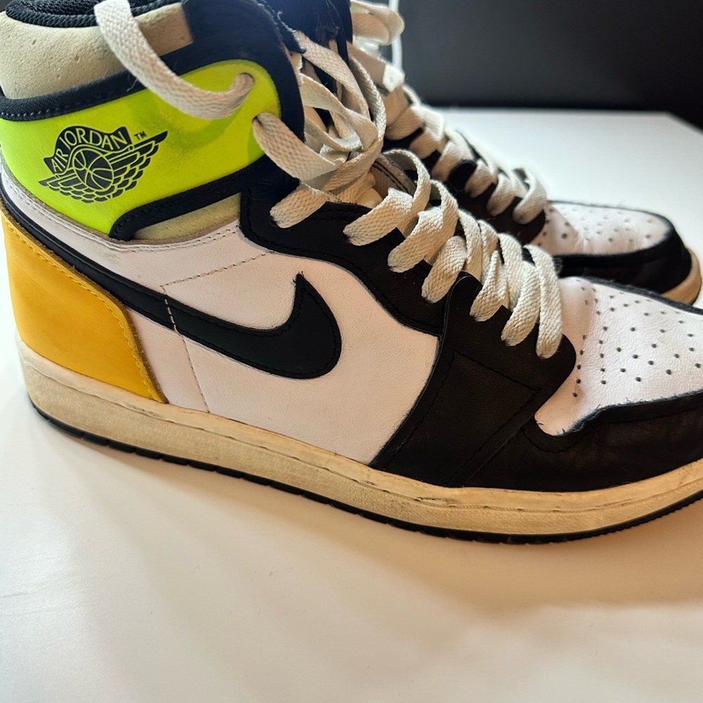 Nike Black and White High-Top Sneakers